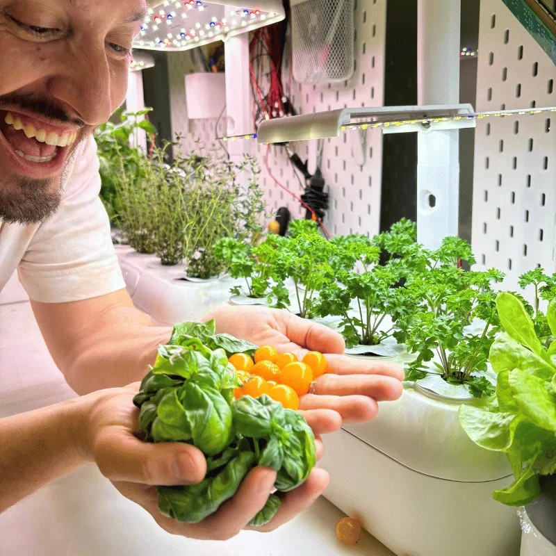 Urbi Gardening Station